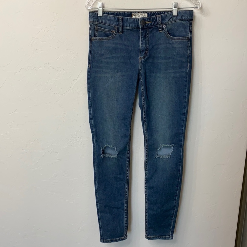 Free People Josie skinny jeans size 27.NWT